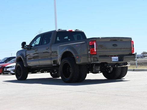 Used 2026 Ford F450 Lariat image 6