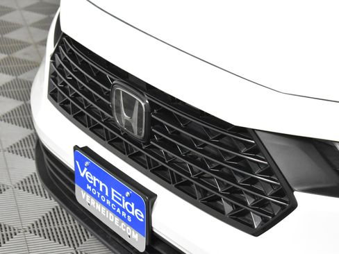 Certified 2024 Honda Accord EX image 11