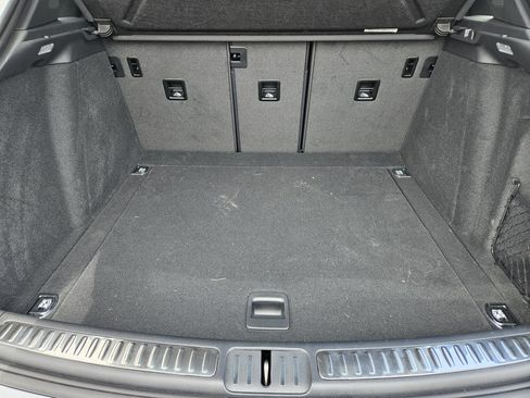 Certified 2026 Porsche Macan AWD/4WD image 31