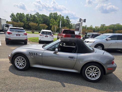 Used 2001 BMW Z3 2.5i RWD image 2