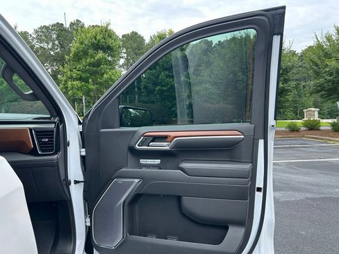 Used 2023 GMC Sierra 1500 Denali AWD/4WD image 60