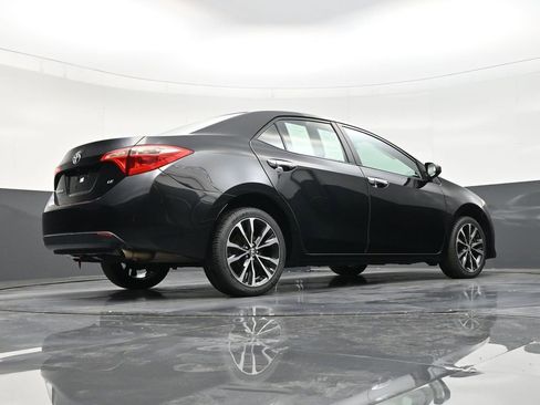 Used 2018 Toyota Corolla LE image 25