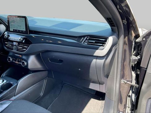 Used 2024 Ford Escape ST-Line FWD image 17
