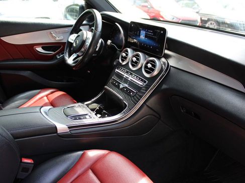 Used 2021 Mercedes-Benz GLC 300 image 34