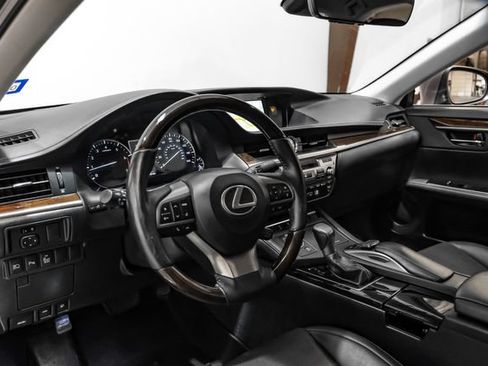 Used 2017 Lexus ES 350 FWD image 3