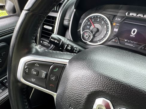 Used 2024 RAM 1500 Laramie AWD/4WD image 20