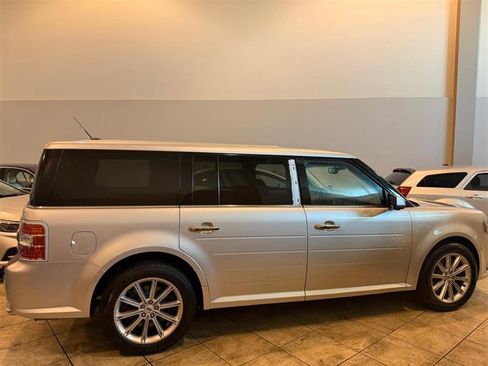 Used 2019 Ford Flex Limited image 7