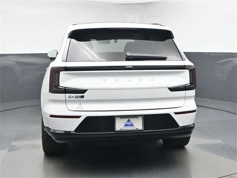 New 2025 Volvo EX90 Plus w/ Protection Package Premier image 7