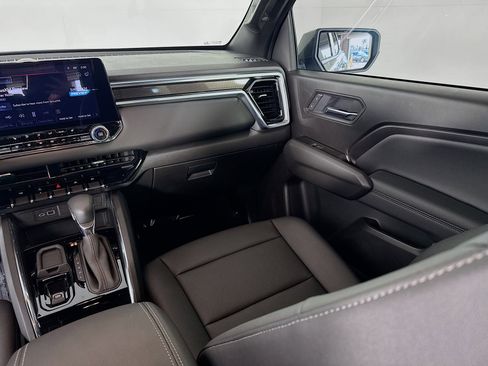 Certified 2025 GMC Canyon Elevation w/ Convenience Package image 24