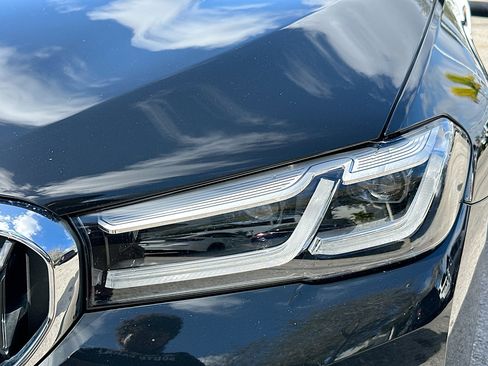 Used 2023 BMW 530i w/ Executive Package image 32