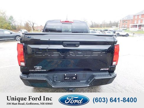 Used 2024 Chevrolet Colorado ZR2 w/ ZR2 Convenience Package III AWD/4WD image 7