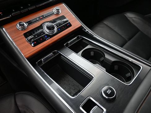 Used 2024 Lincoln Aviator Reserve w/ Equipment Group 201A RWD image 30