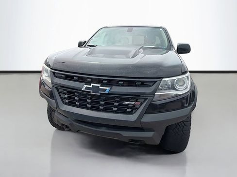 Used 2019 Chevrolet Colorado ZR2 w/ ZR2 Midnight Special Edition AWD/4WD image 2