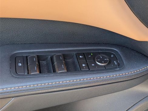 Used 2025 Lexus RX 350 Premium w/ Accessory Package AWD/4WD image 20