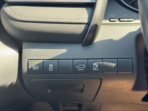 Used 2024 Toyota Camry SE image 24