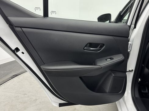 Used 2025 Nissan Sentra SV image 27