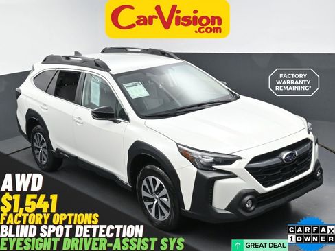 Used 2025 Subaru Outback Premium AWD/4WD image 1