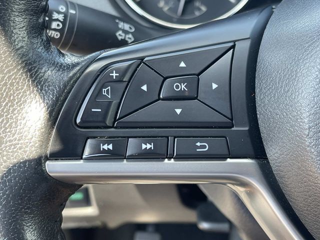 Used 2020 Nissan Rogue SV FWD image 36