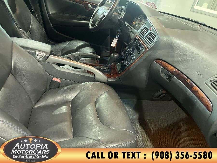 Used 2005 Volvo XC70 AWD/4WD image 11