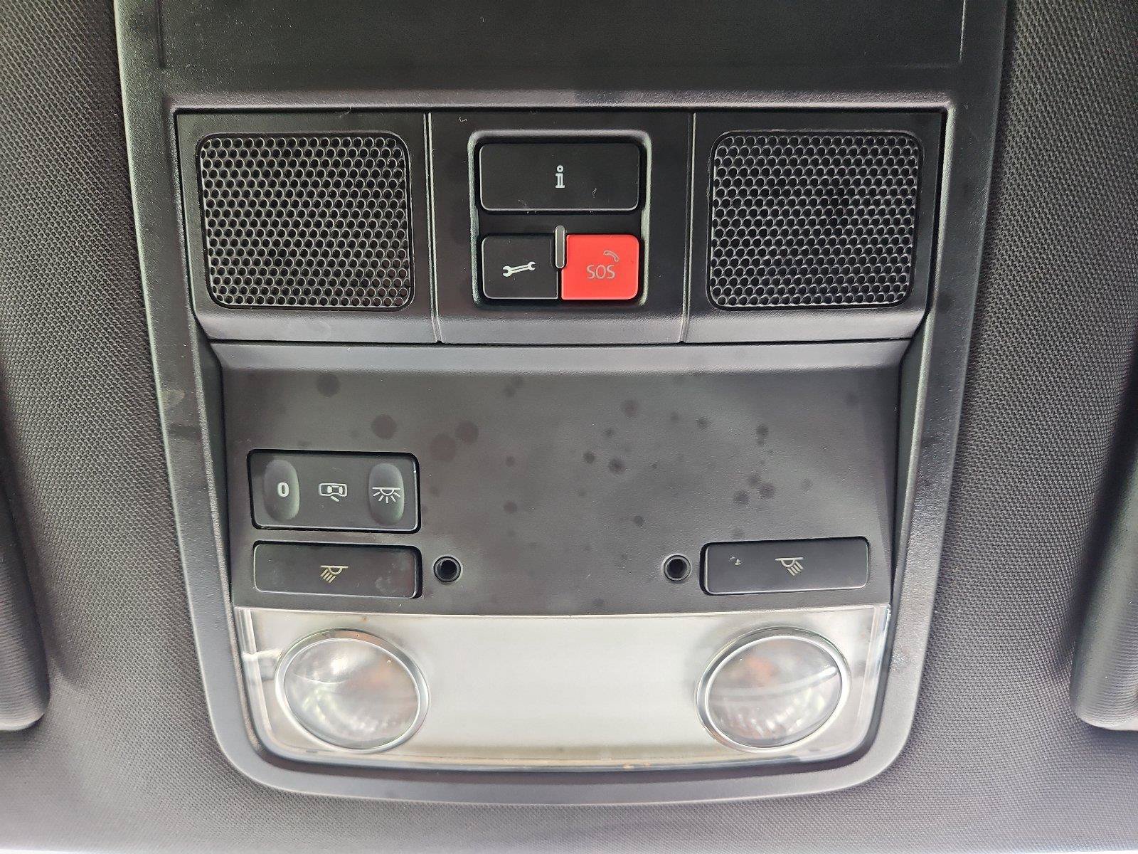 Used 2014 Volkswagen Beetle R-Line FWD image 27