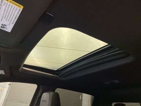 Used 2022 GMC Sierra 1500 AT4 w/ AT4 Premium Package image 22