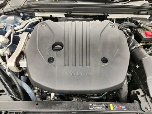 Used 2024 Volvo S60 B5 Plus FWD image 22