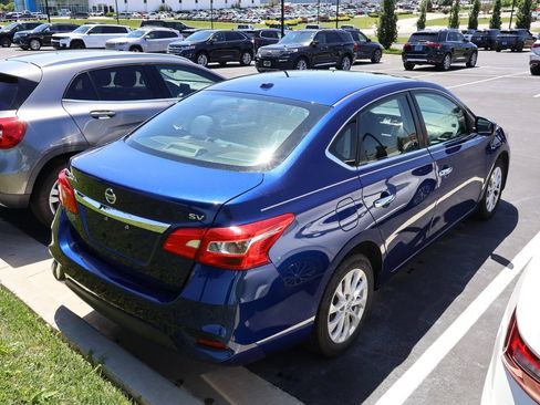 Used 2019 Nissan Sentra SV FWD image 9