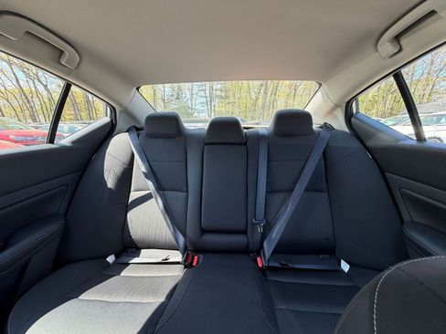 Used 2025 Nissan Altima 2.5 SV FWD image 38