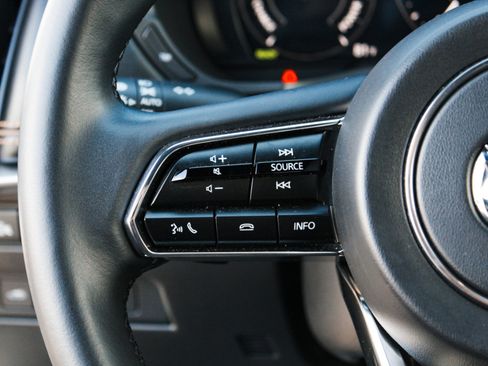 Used 2025 MAZDA CX-70 Plug-In Hybrid w/ Premium Plus AWD/4WD image 15