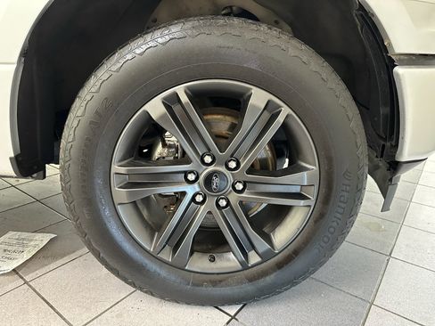 Used 2018 Ford F150 XL w/ Equipment Group 101A Mid AWD/4WD image 14