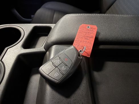 Used 2022 Chevrolet Silverado 1500 Custom Trail Boss image 12