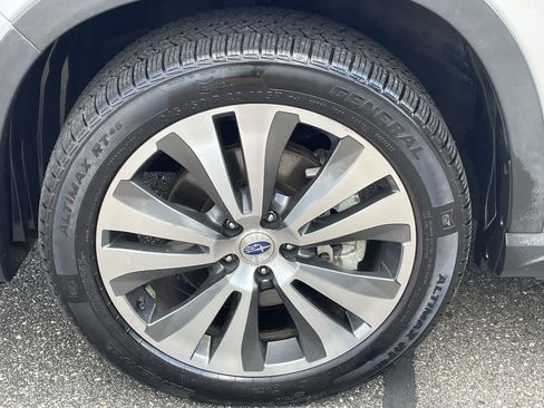 Used 2019 Subaru Ascent Limited w/ Popular Package #3 AWD/4WD image 38