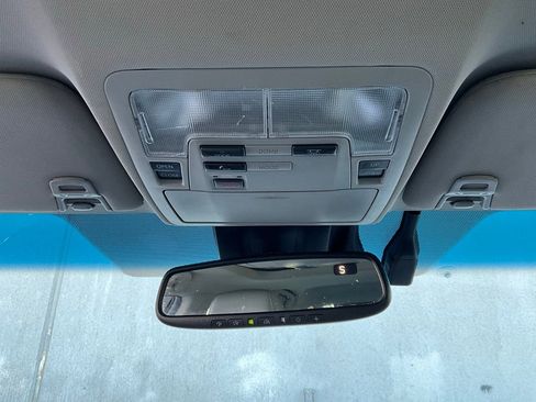 Used 2016 Toyota Avalon Limited w/ Toyota Safety Sense Package image 15