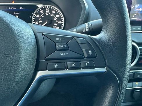 Certified 2023 Nissan Sentra SV FWD image 39