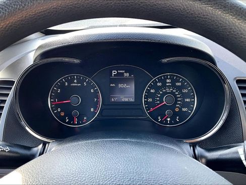 Used 2017 Kia Forte LX FWD image 22