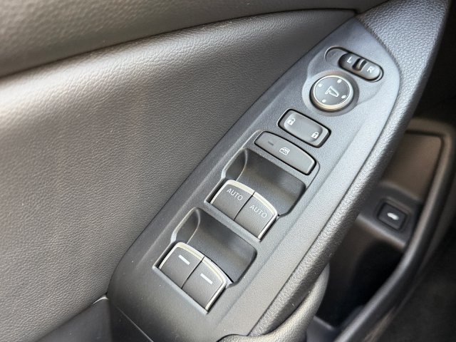 Used 2020 Honda Accord Touring image 29