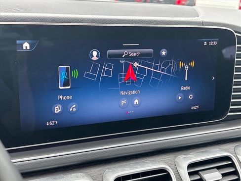 Used 2026 Mercedes-Benz GLS 450 4MATIC image 38