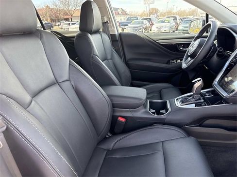 Used 2025 Subaru Outback Touring image 18