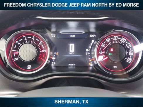 Used 2022 Dodge Challenger SXT RWD image 10
