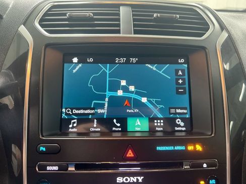 Used 2018 Ford Explorer Sport AWD/4WD image 15