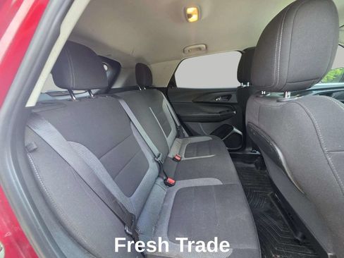 Used 2021 Chevrolet TrailBlazer LT w/ Convenience Package FWD image 8