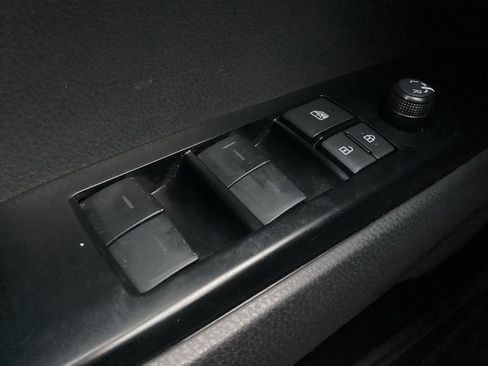 Used 2025 Toyota Camry LE image 21