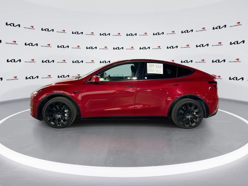 Used 2023 Tesla Model Y Long Range image 5