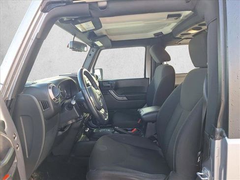 Used 2018 Jeep Wrangler Sport image 10