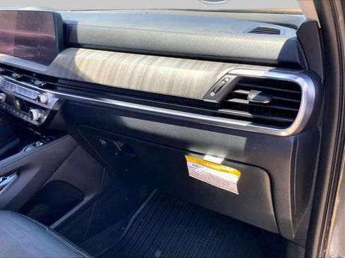 Certified 2023 Kia Telluride SX Prestige AWD/4WD image 19