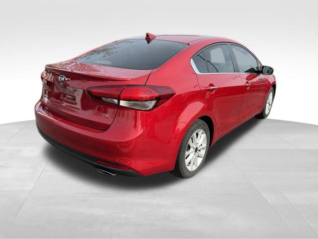 Used 2017 Kia Forte S w/ S Premium Package FWD image 8