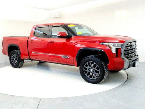 Used 2025 Toyota Tundra Platinum image 5