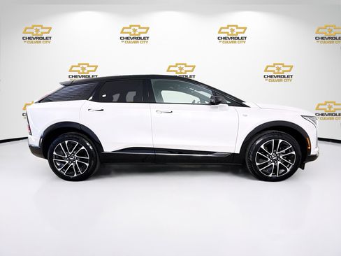 Used 2025 Cadillac Optiq Sport 1 AWD/4WD image 9