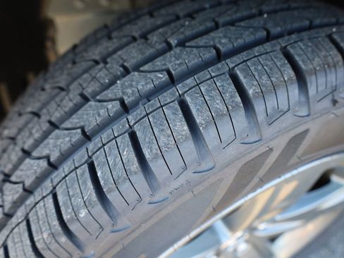 Used 2023 Honda Ridgeline RTL-E image 9