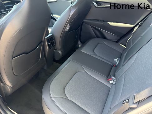 New 2026 Kia Niro SX Touring FWD image 22